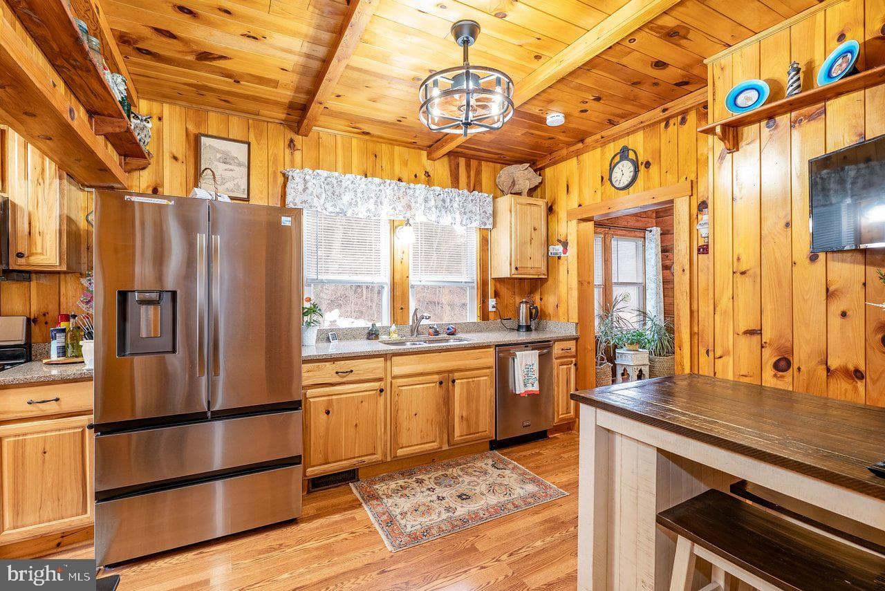 8545 Sugar Grove Road photo 12