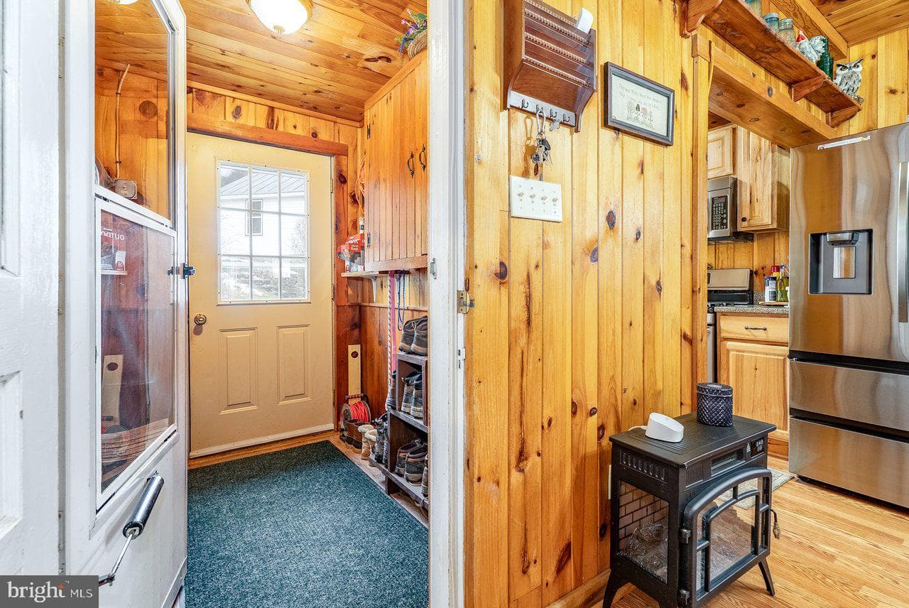 8545 Sugar Grove Road photo 17