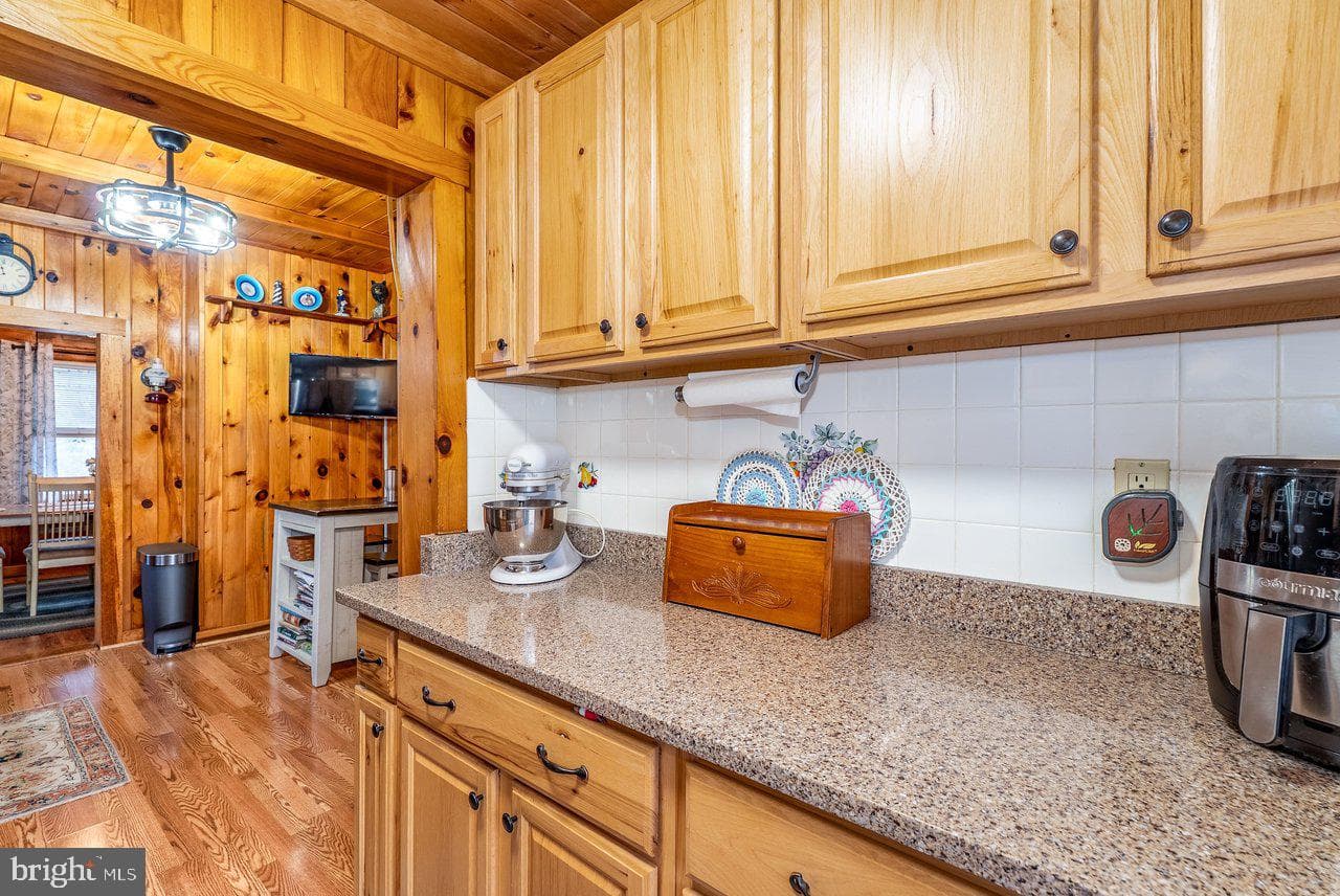 8545 Sugar Grove Road photo 20