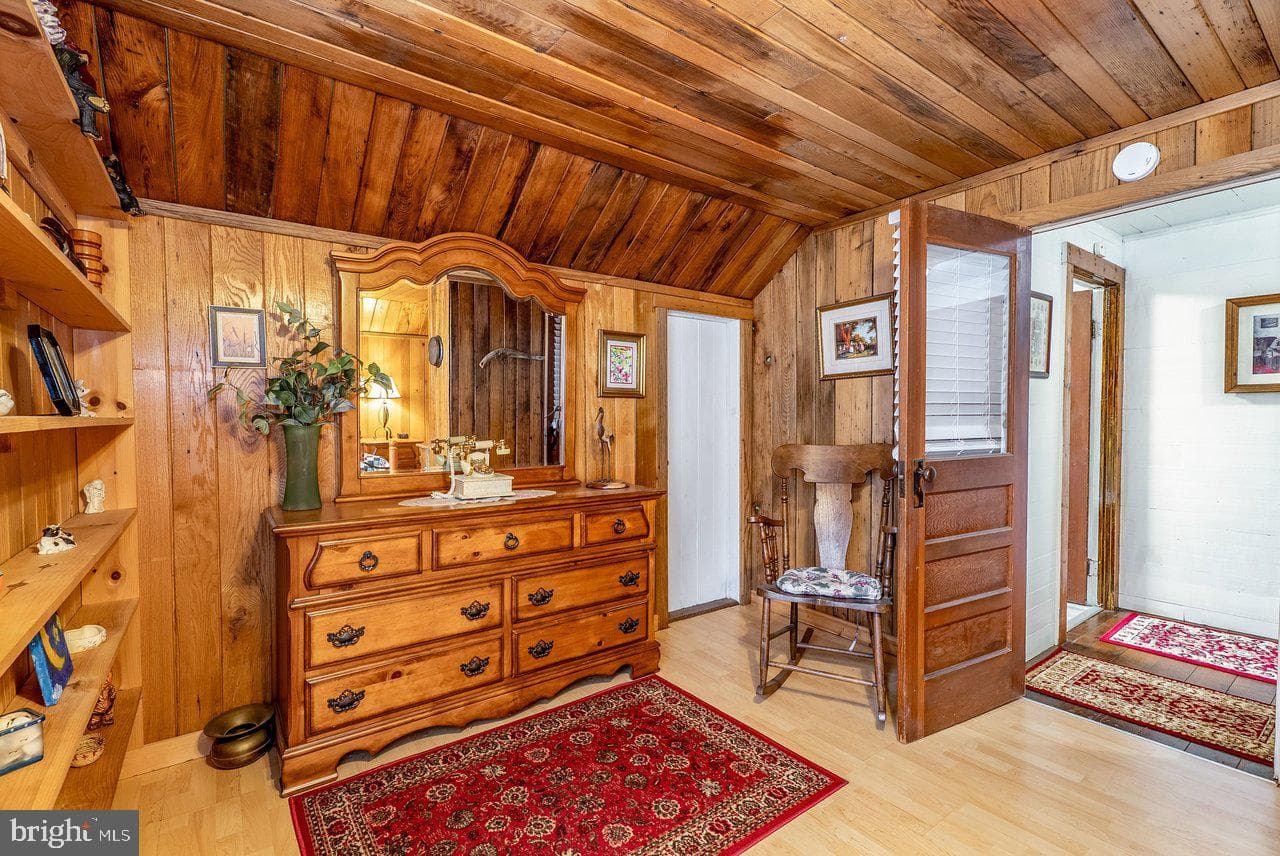 8545 Sugar Grove Road photo 59