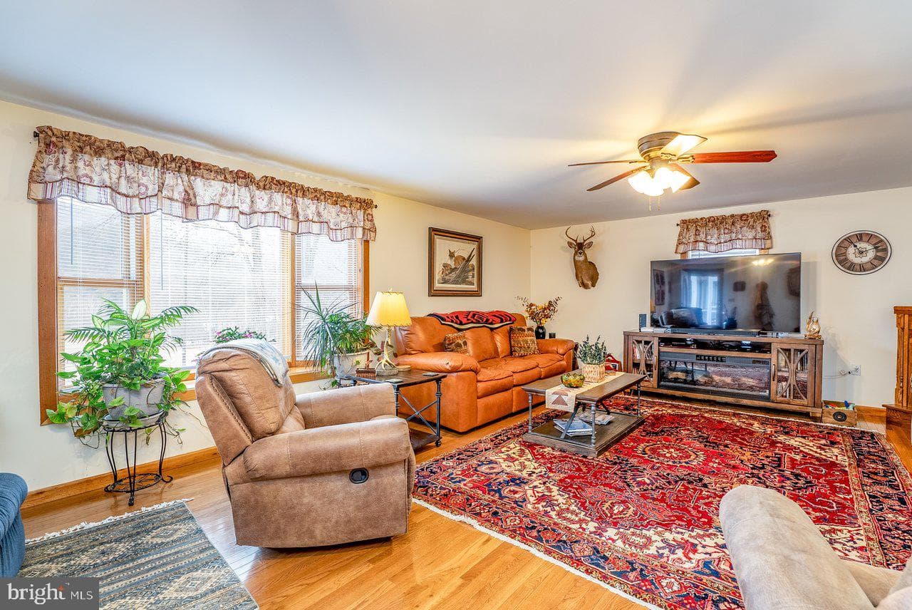 8545 Sugar Grove Road photo 7