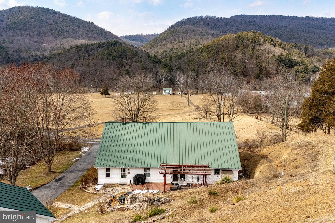 8545 Sugar Grove Road photo 77
