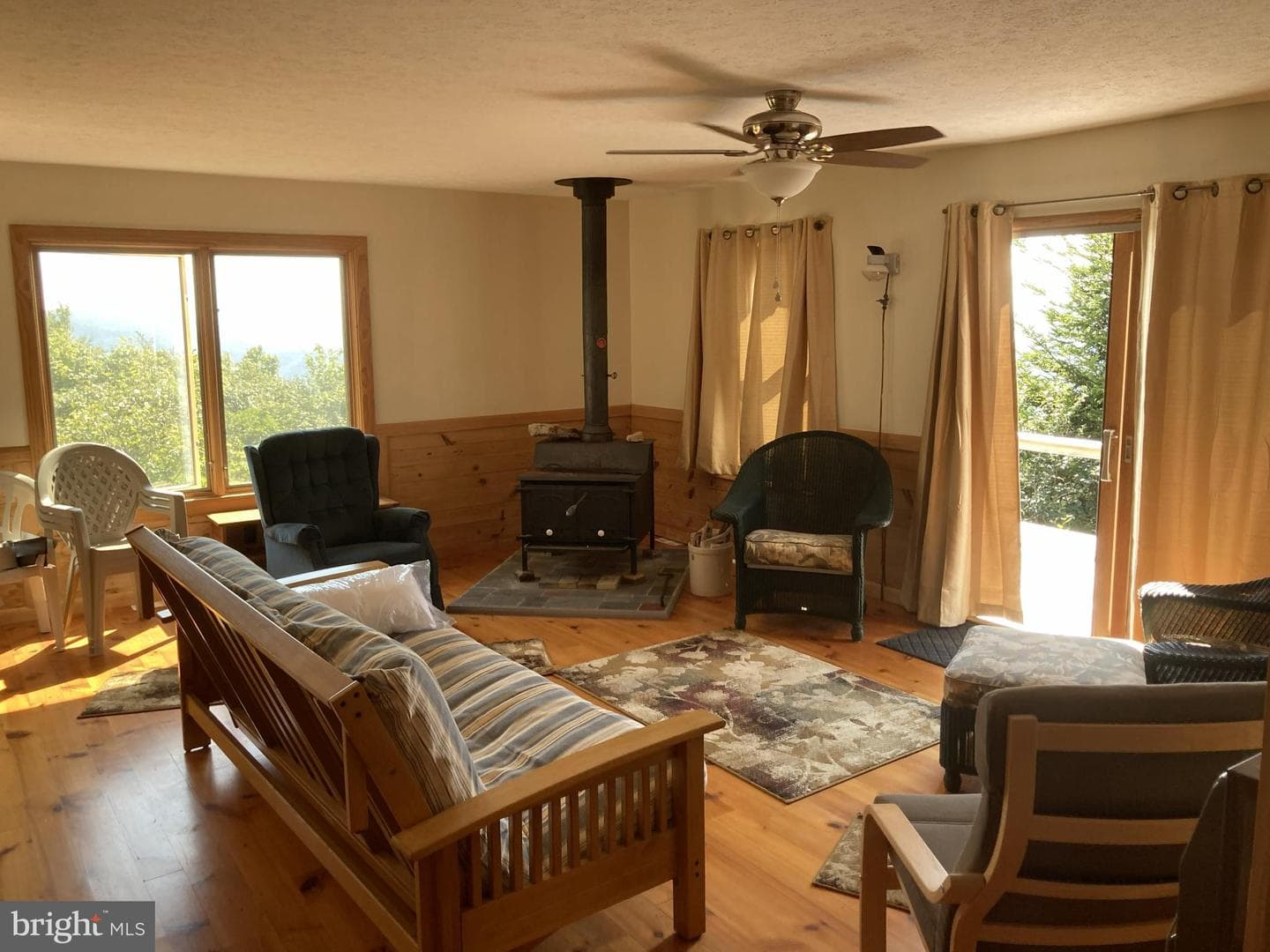 46 Pond Road photo 10