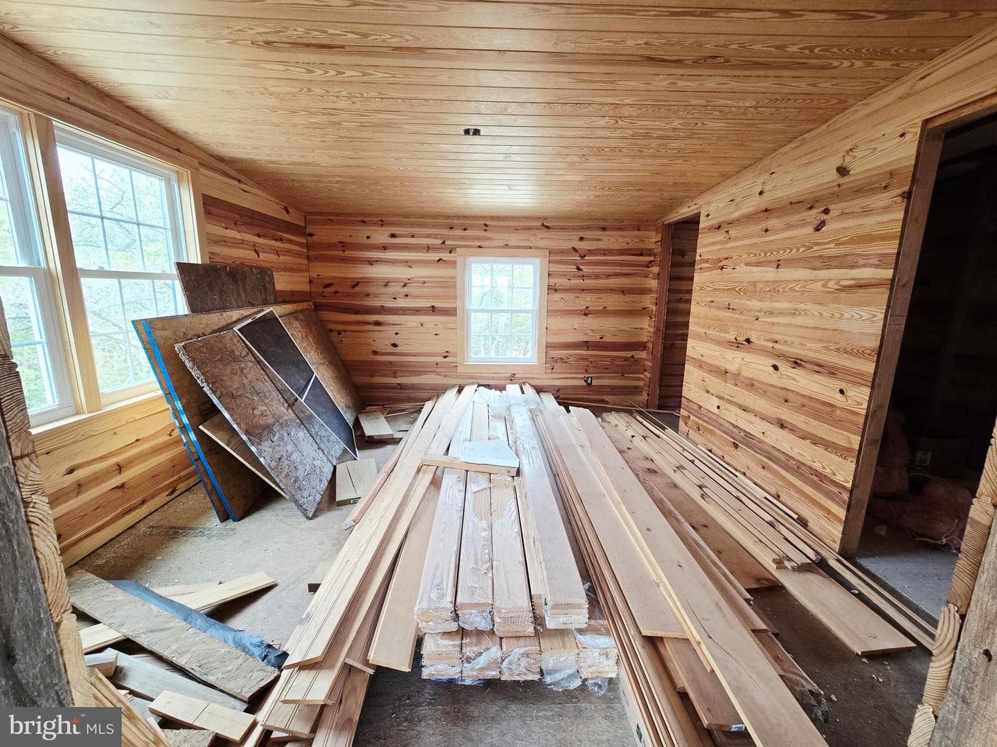 148 Pond Road photo 36