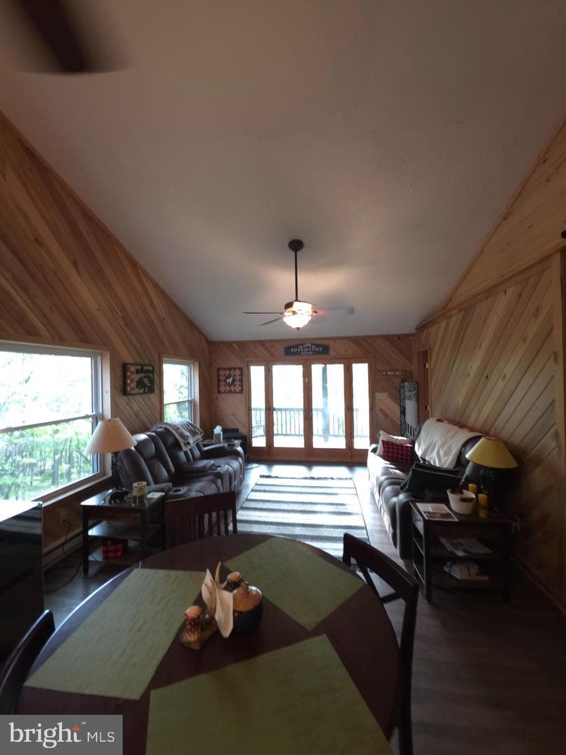 384 Scarlet Tanager Trail photo 32