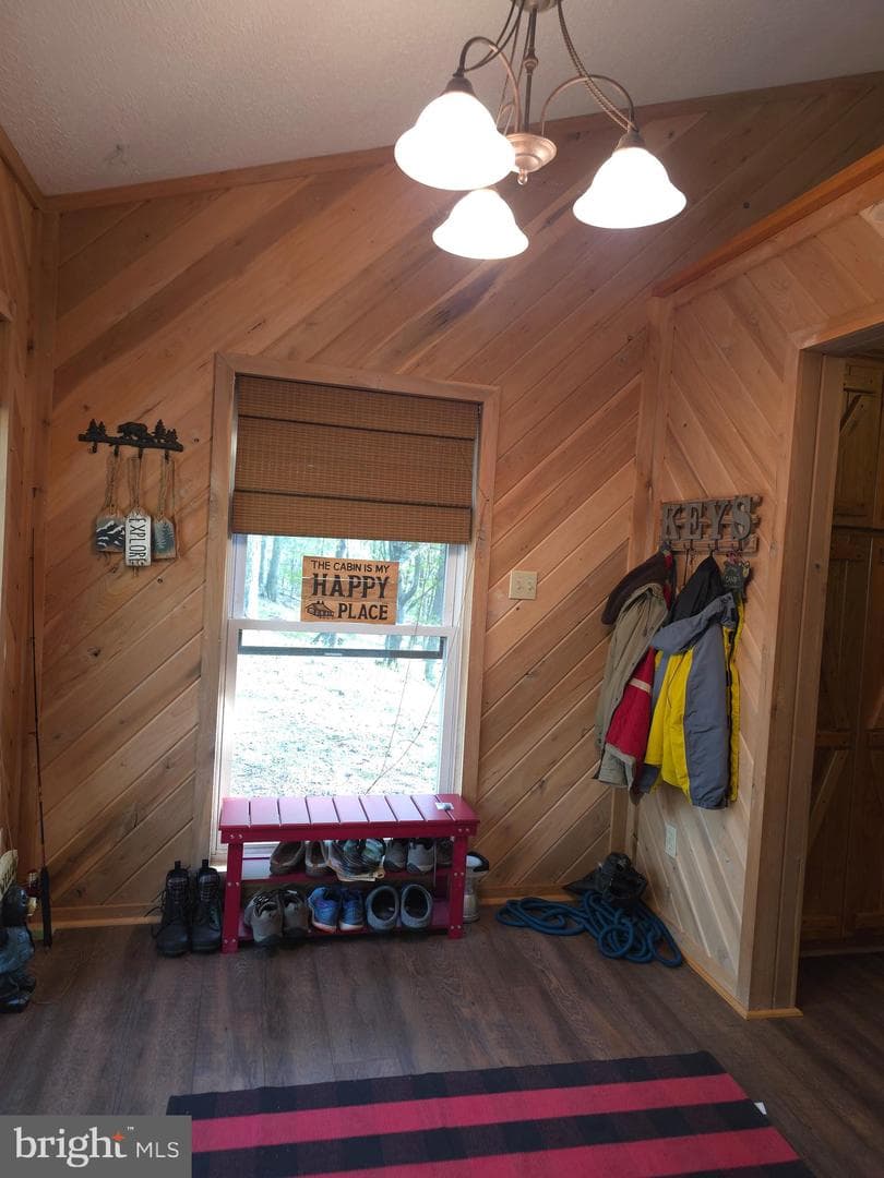 384 Scarlet Tanager Trail photo 9