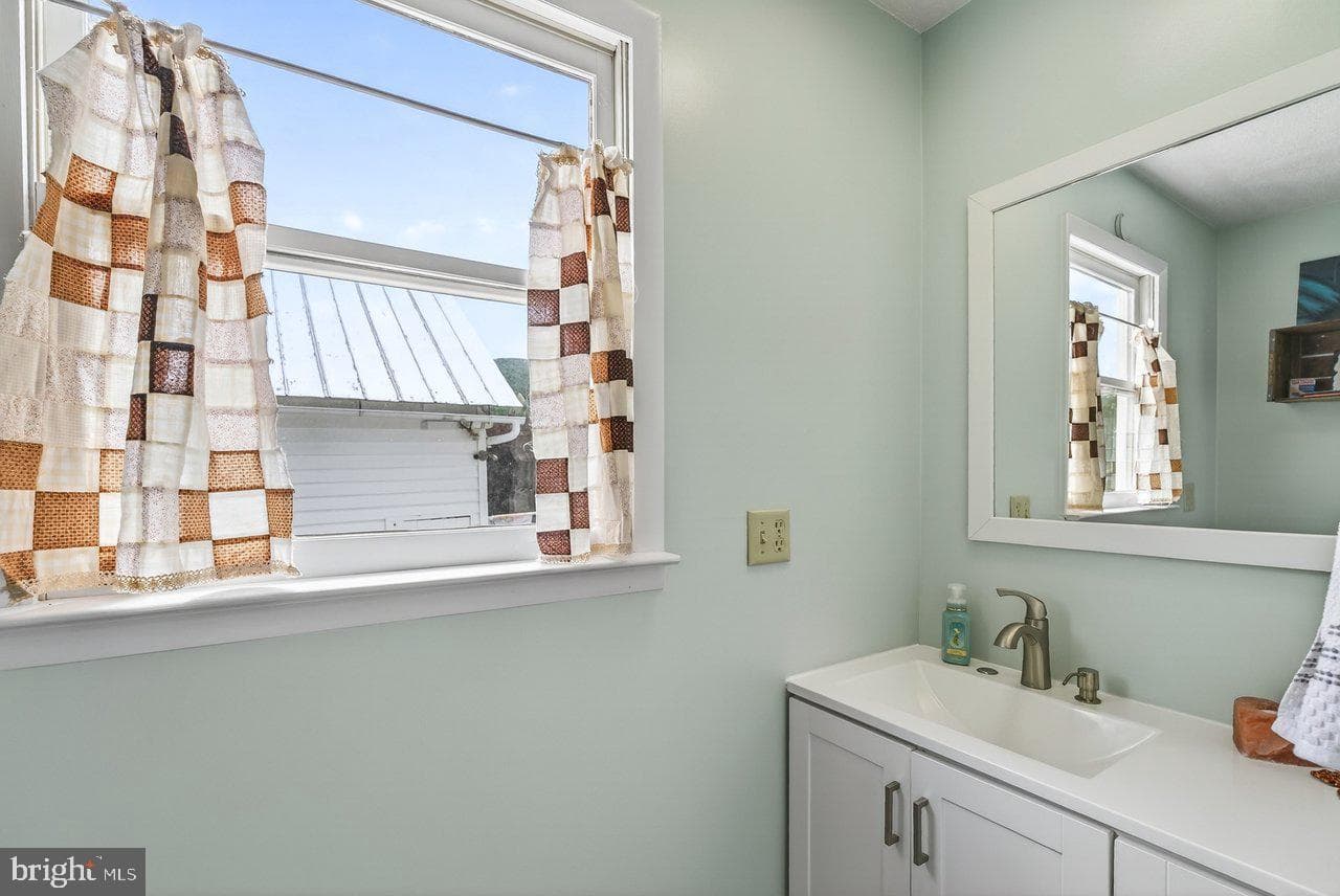 104 Dogwood Drive photo 28