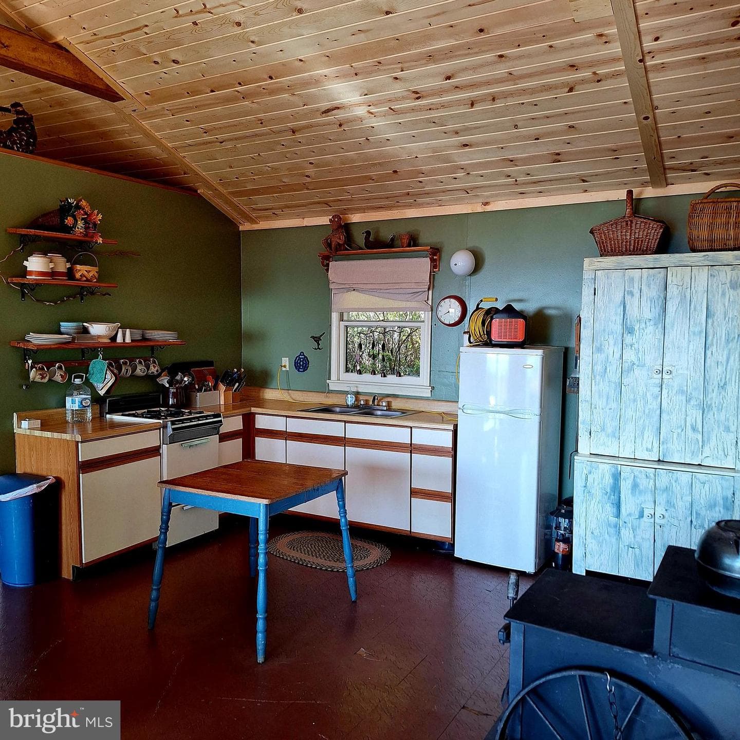 207 Lower Knob Road photo 16