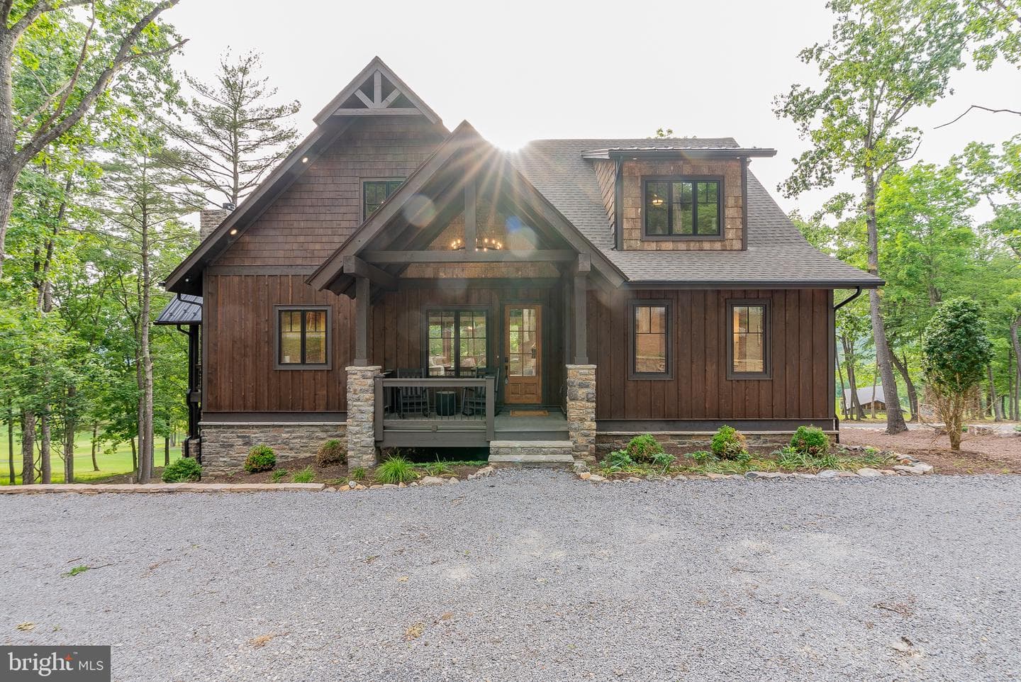 640 Golf Club Drive photo 2