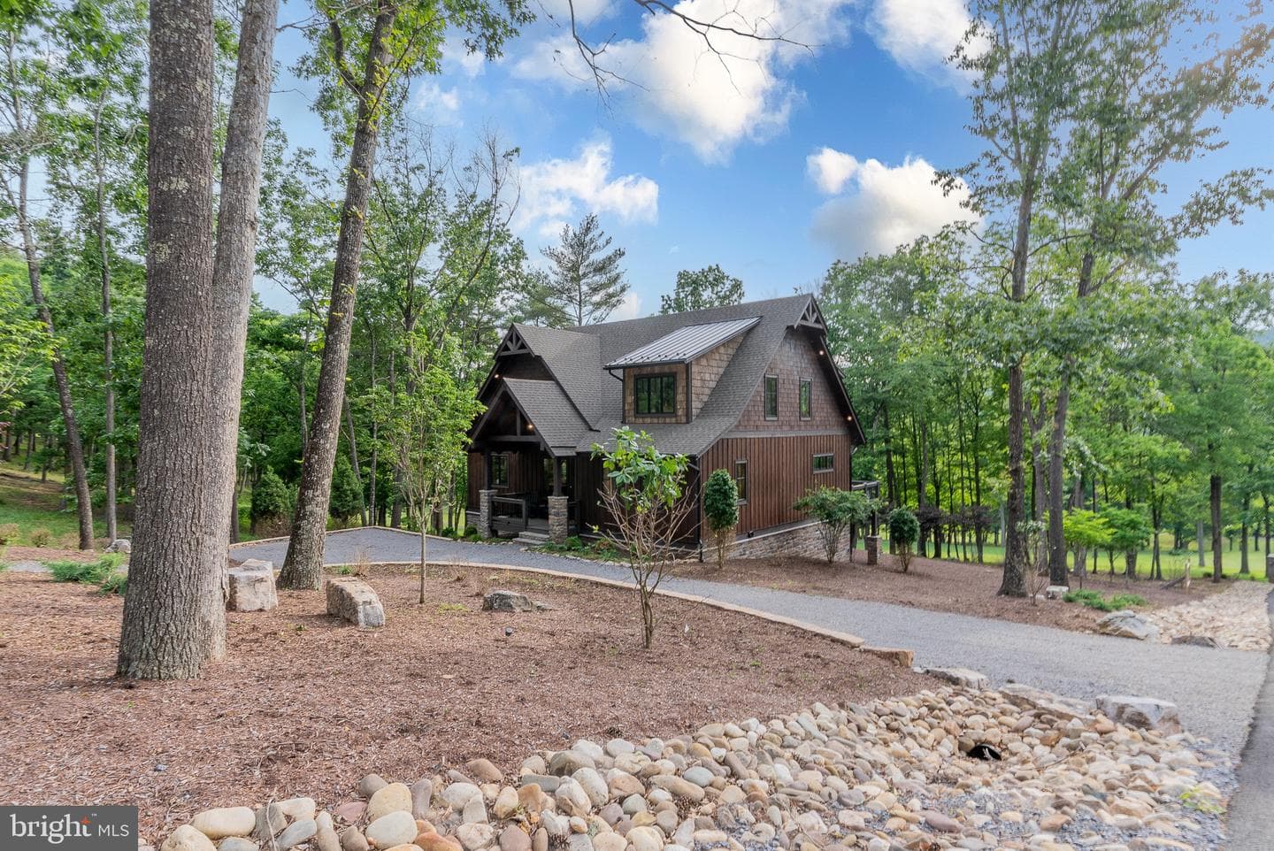 640 Golf Club Drive photo 3