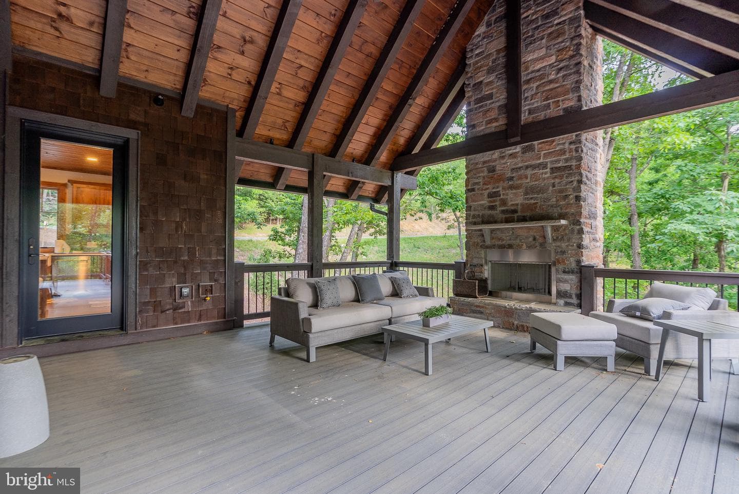 640 Golf Club Drive photo 47