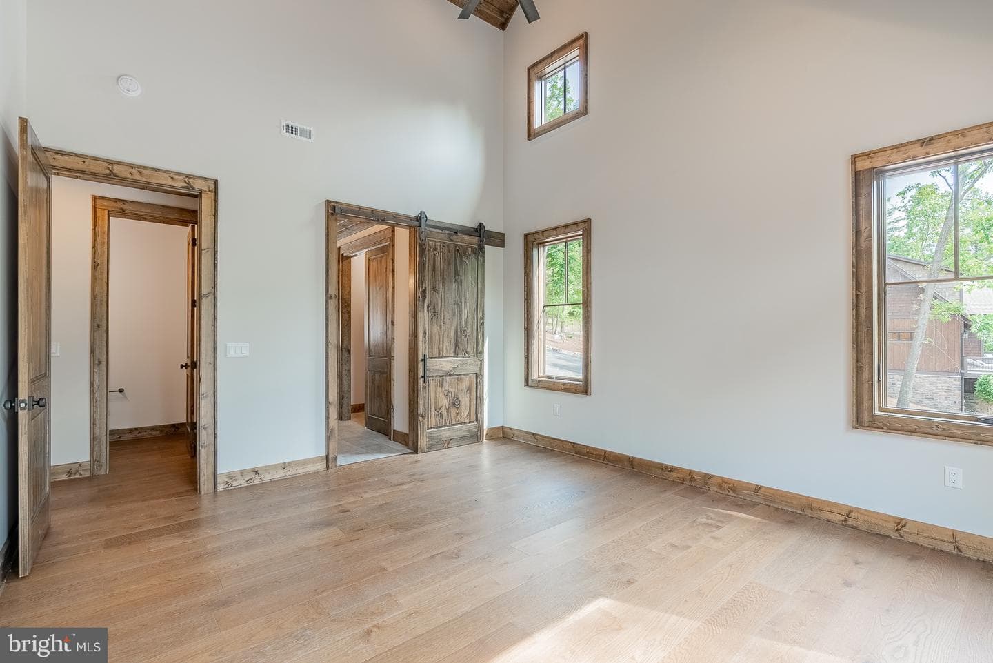 639 Golf Club Drive photo 28