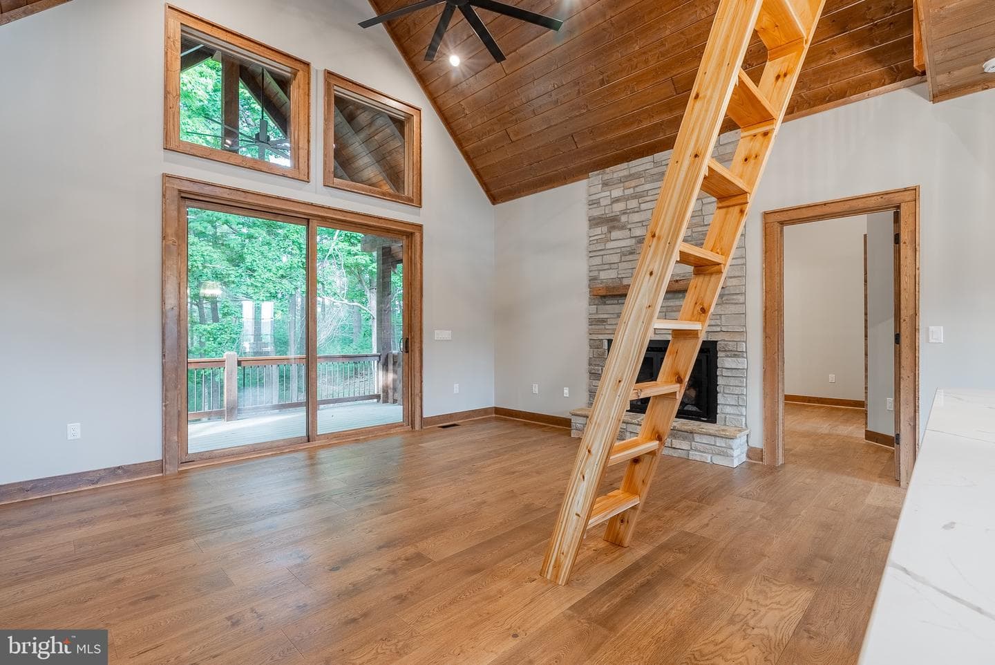 445 Eaglewood Trail photo 21