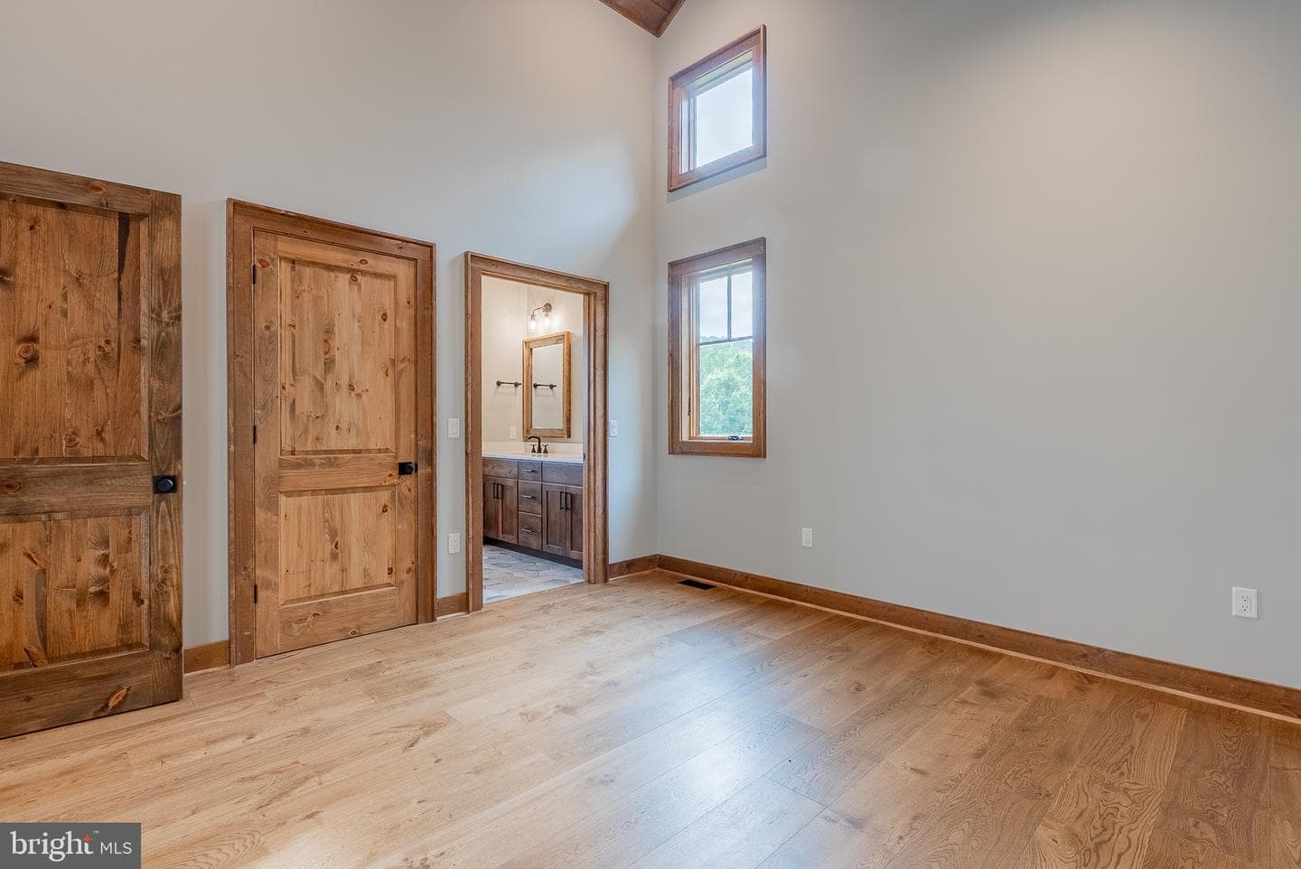 445 Eaglewood Trail photo 25