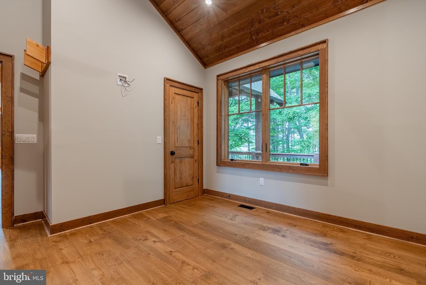 445 Eaglewood Trail photo 31