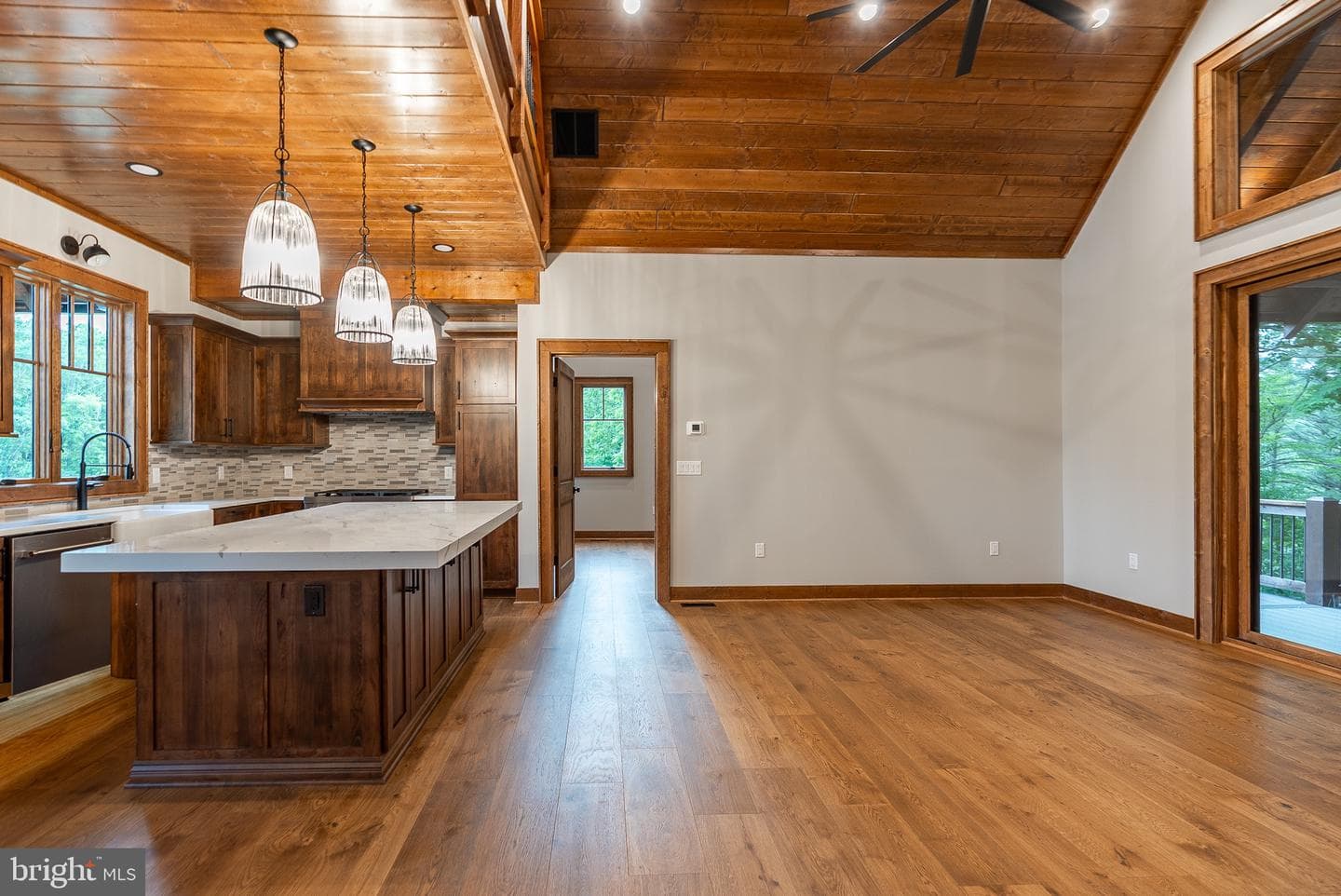445 Eaglewood Trail photo 38