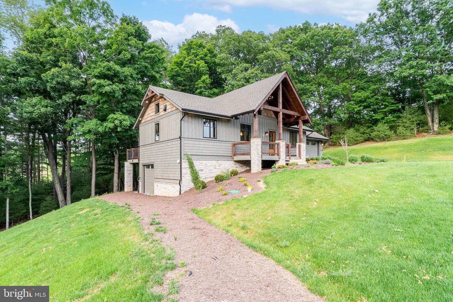 445 Eaglewood Trail photo 9