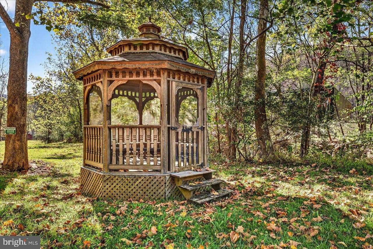 30 Polecat Hollow Boulevard, Franklin