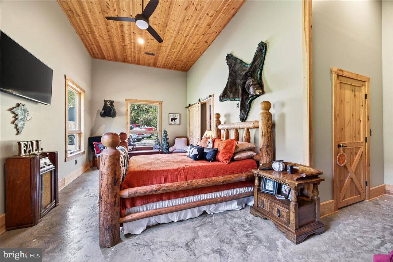 30 Polecat Hollow Boulevard photo 33