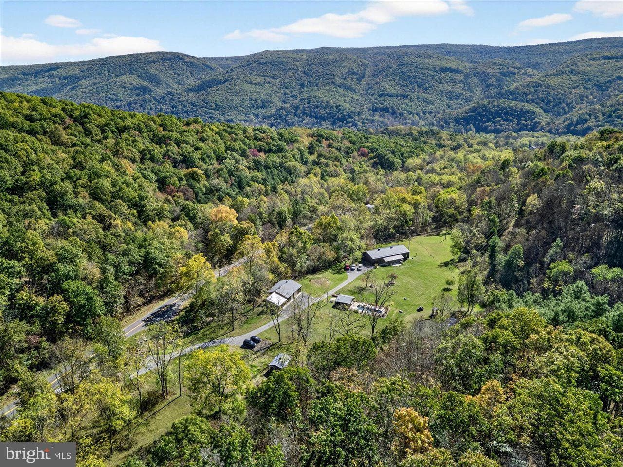 30 Polecat Hollow Boulevard photo 65