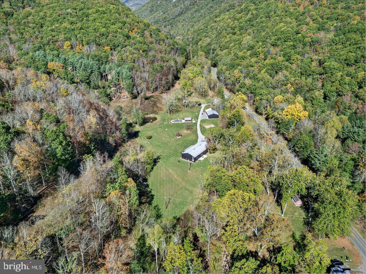 30 Polecat Hollow Boulevard photo 68