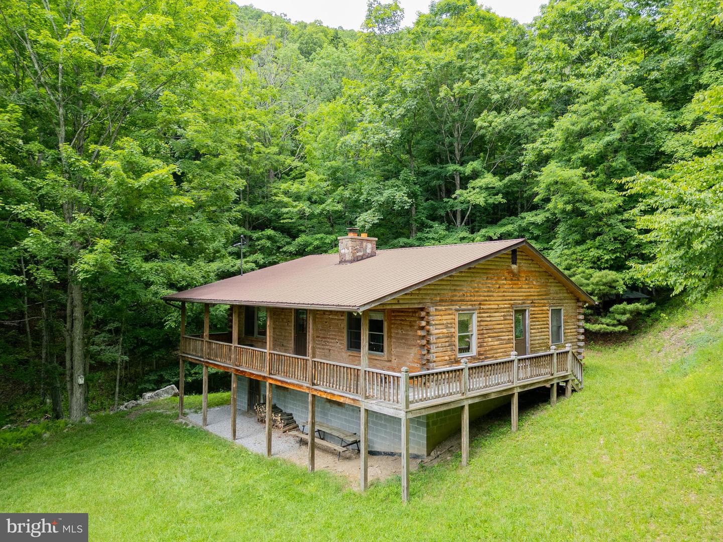 1862 Hawbush Road, Circleville
