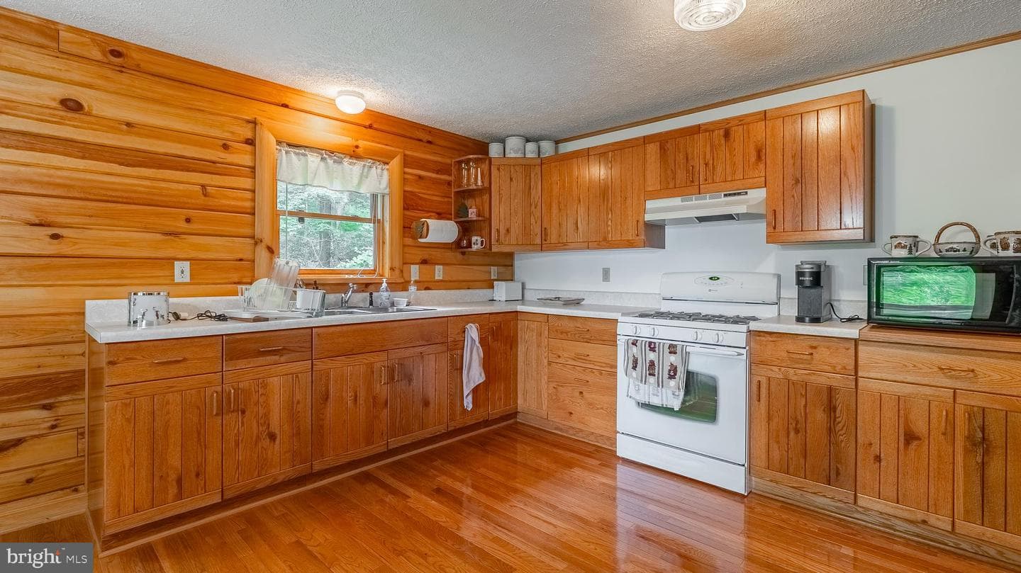 1862 Hawbush Road photo 58