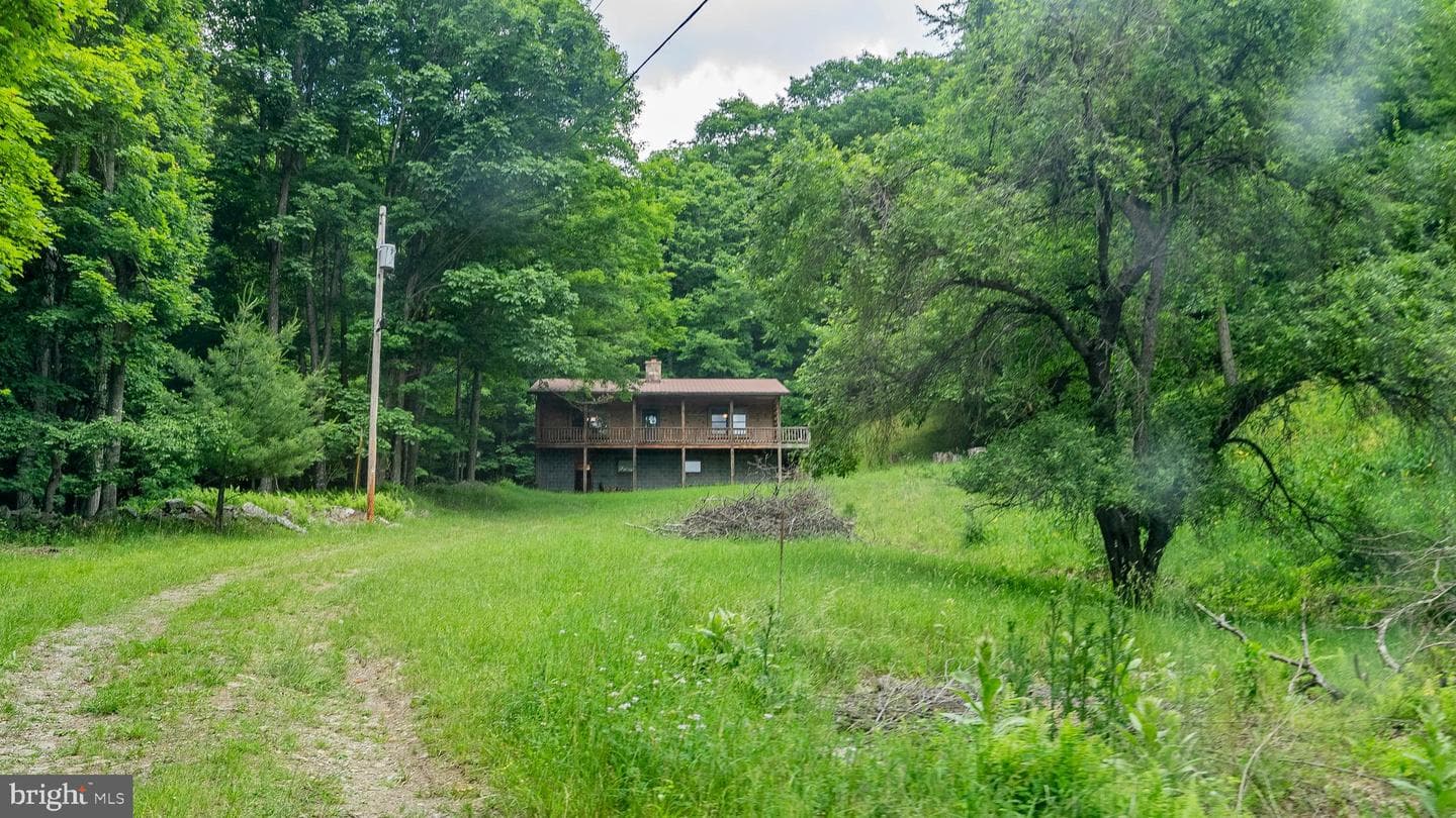 1862 Hawbush Road photo 6