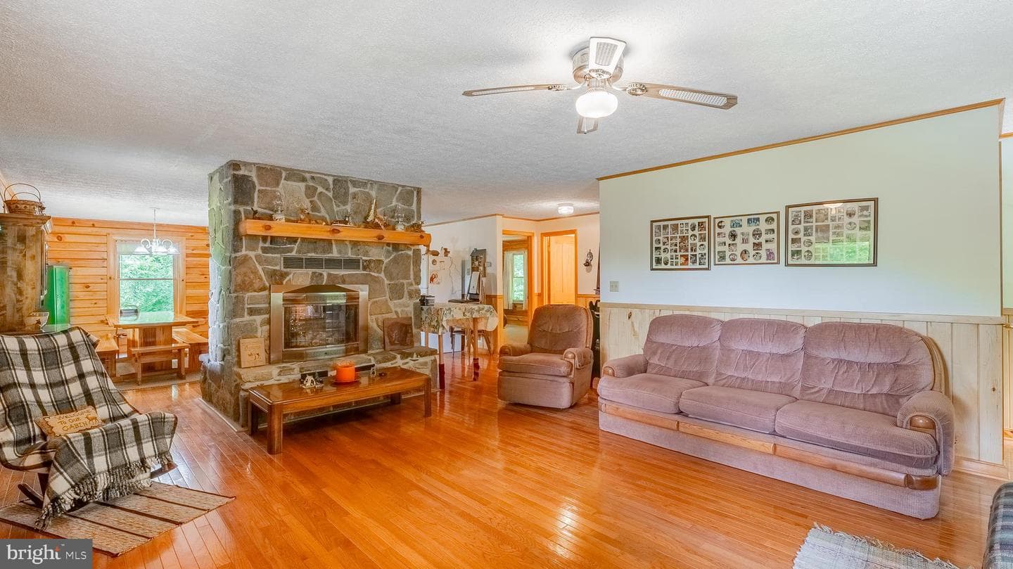 1862 Hawbush Road photo 63