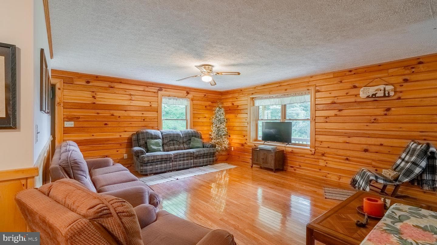 1862 Hawbush Road photo 64
