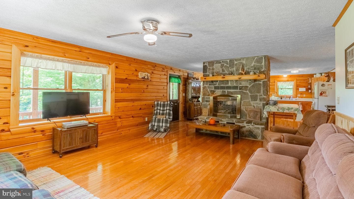 1862 Hawbush Road photo 66