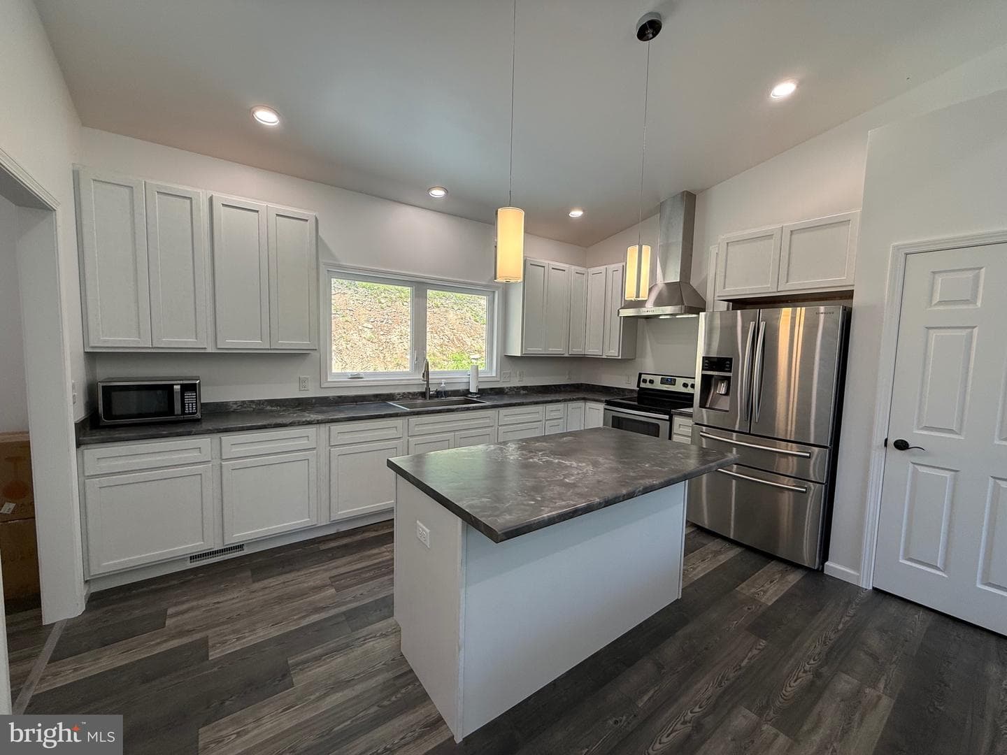 279 Waterline Drive photo 14