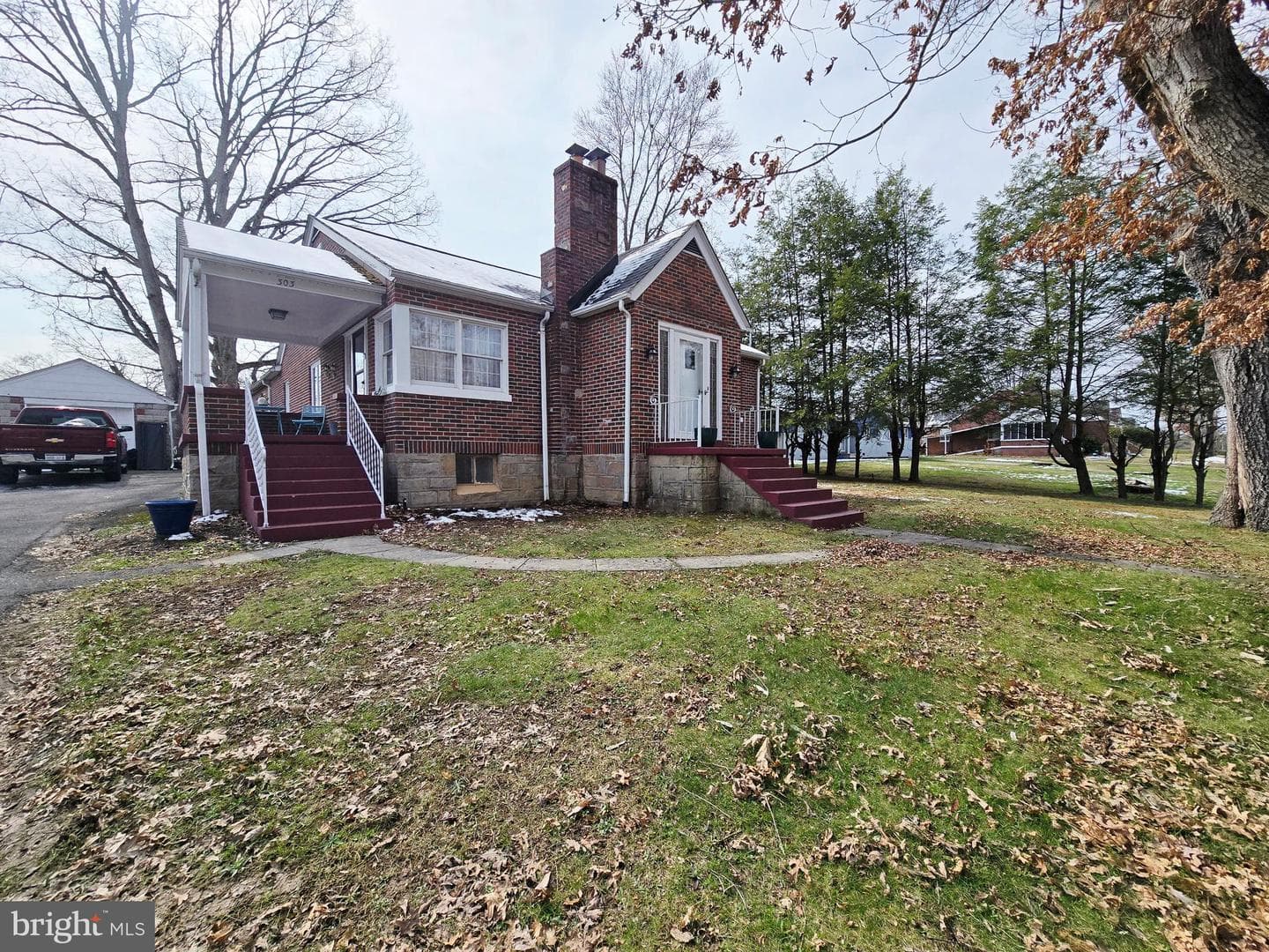 303 Crescent Rd photo 34