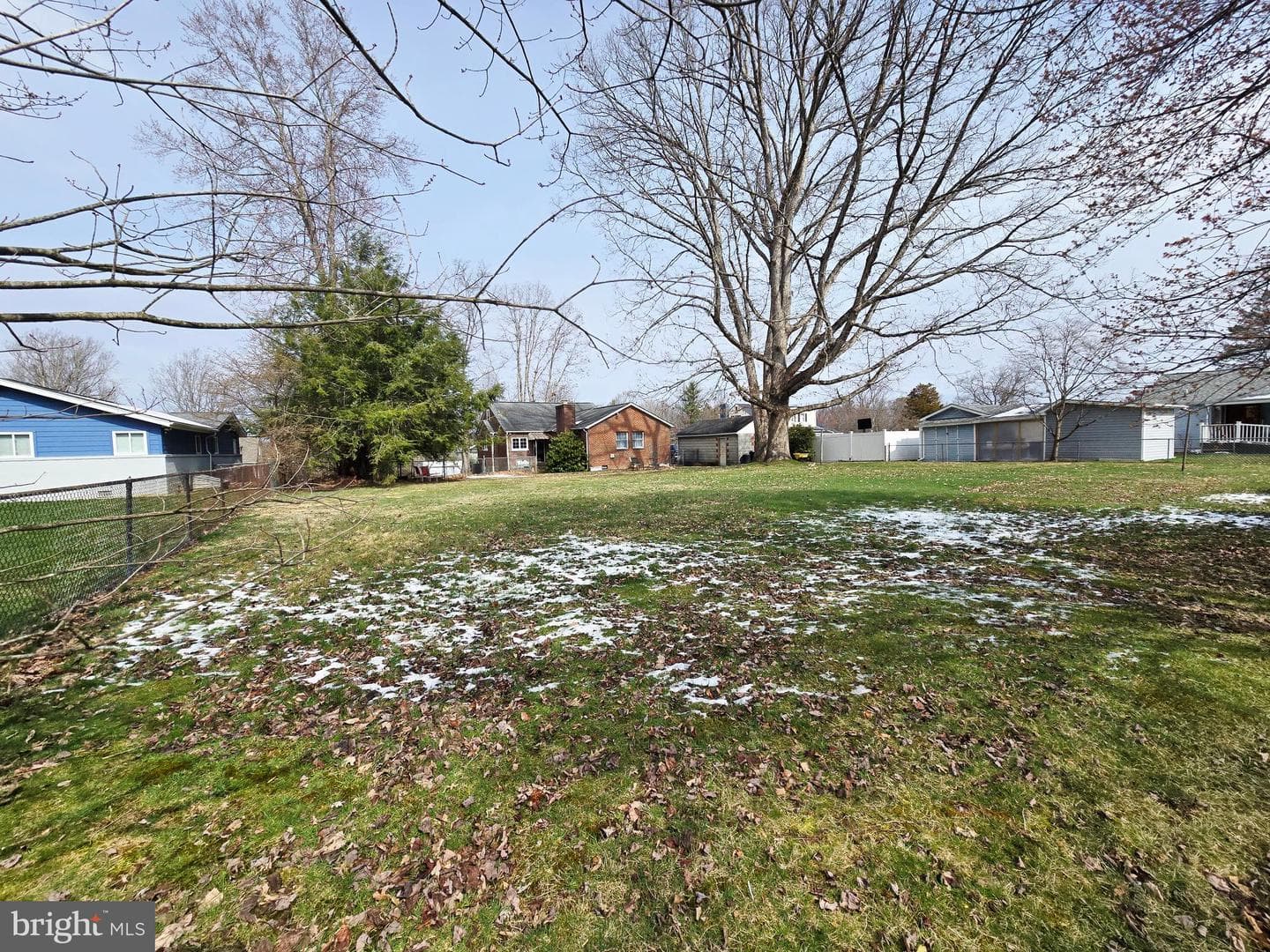 303 Crescent Rd photo 43