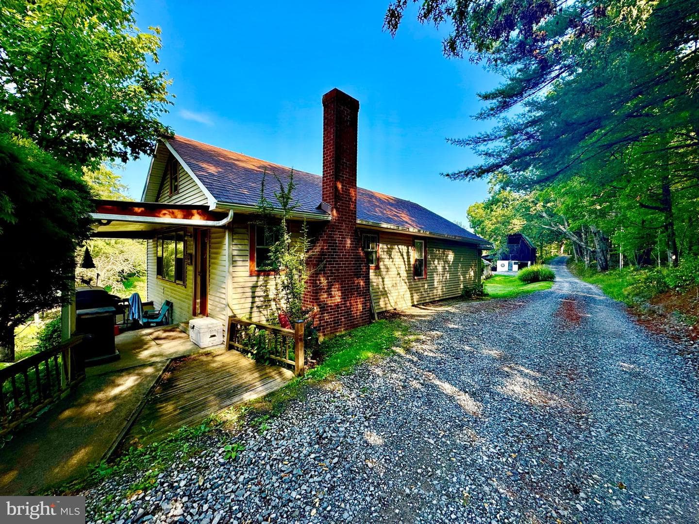 624 Arnold Hill Road, Elkins