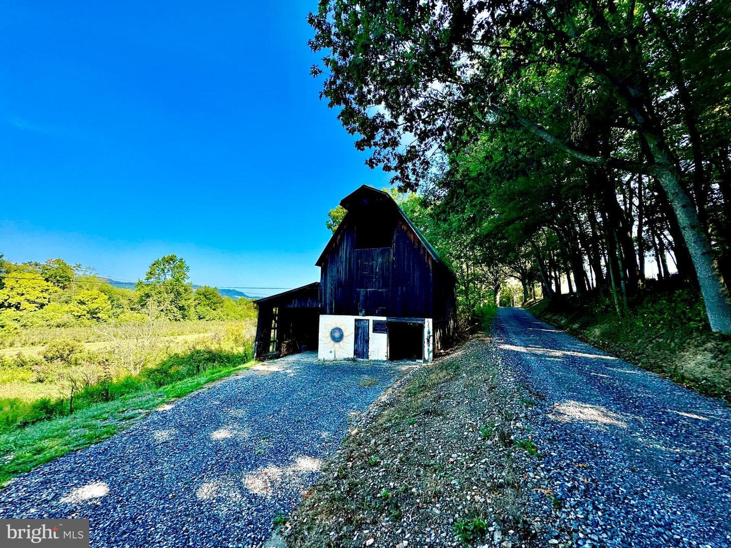 624 Arnold Hill Road photo 4