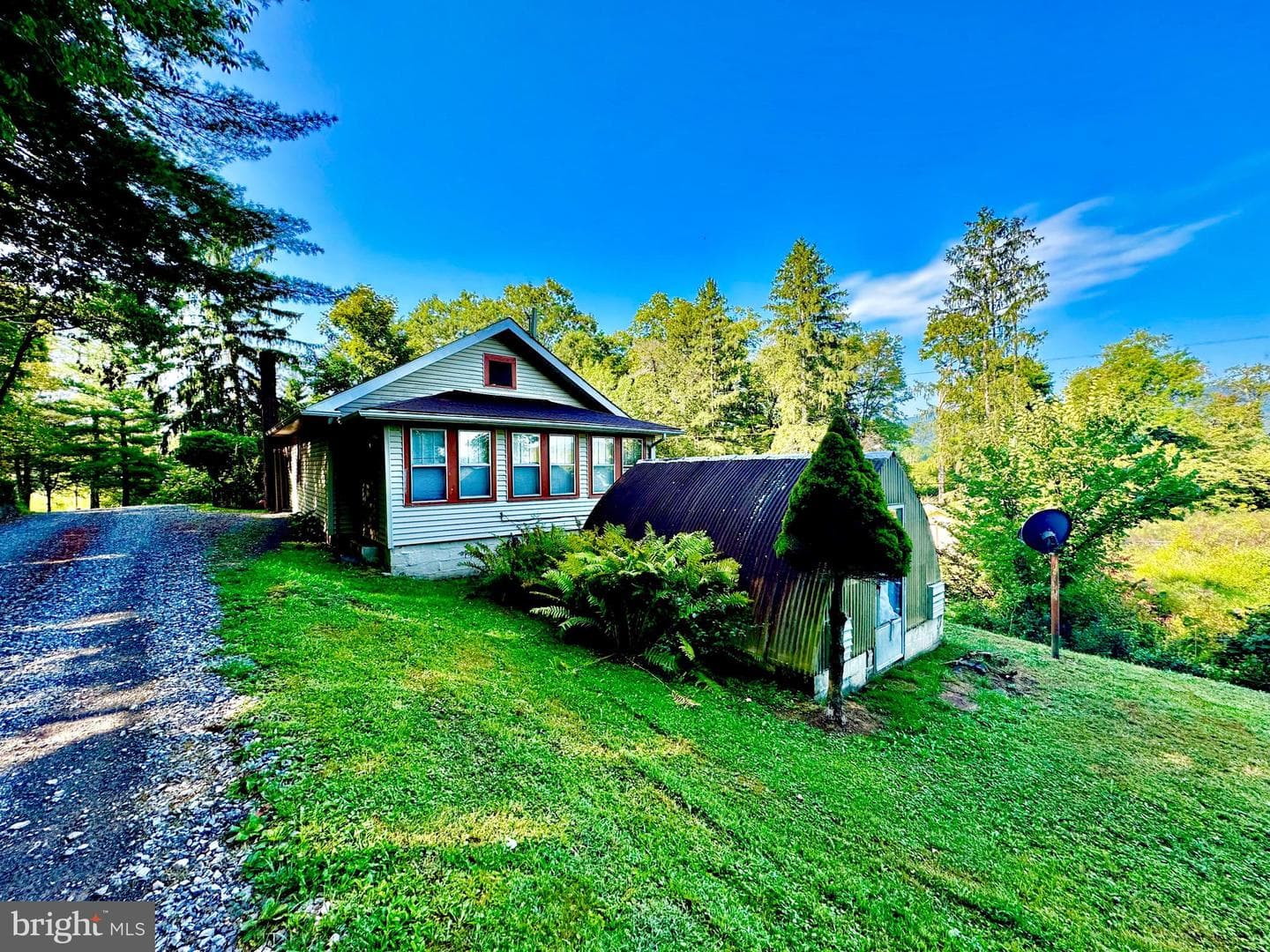 624 Arnold Hill Road photo 9