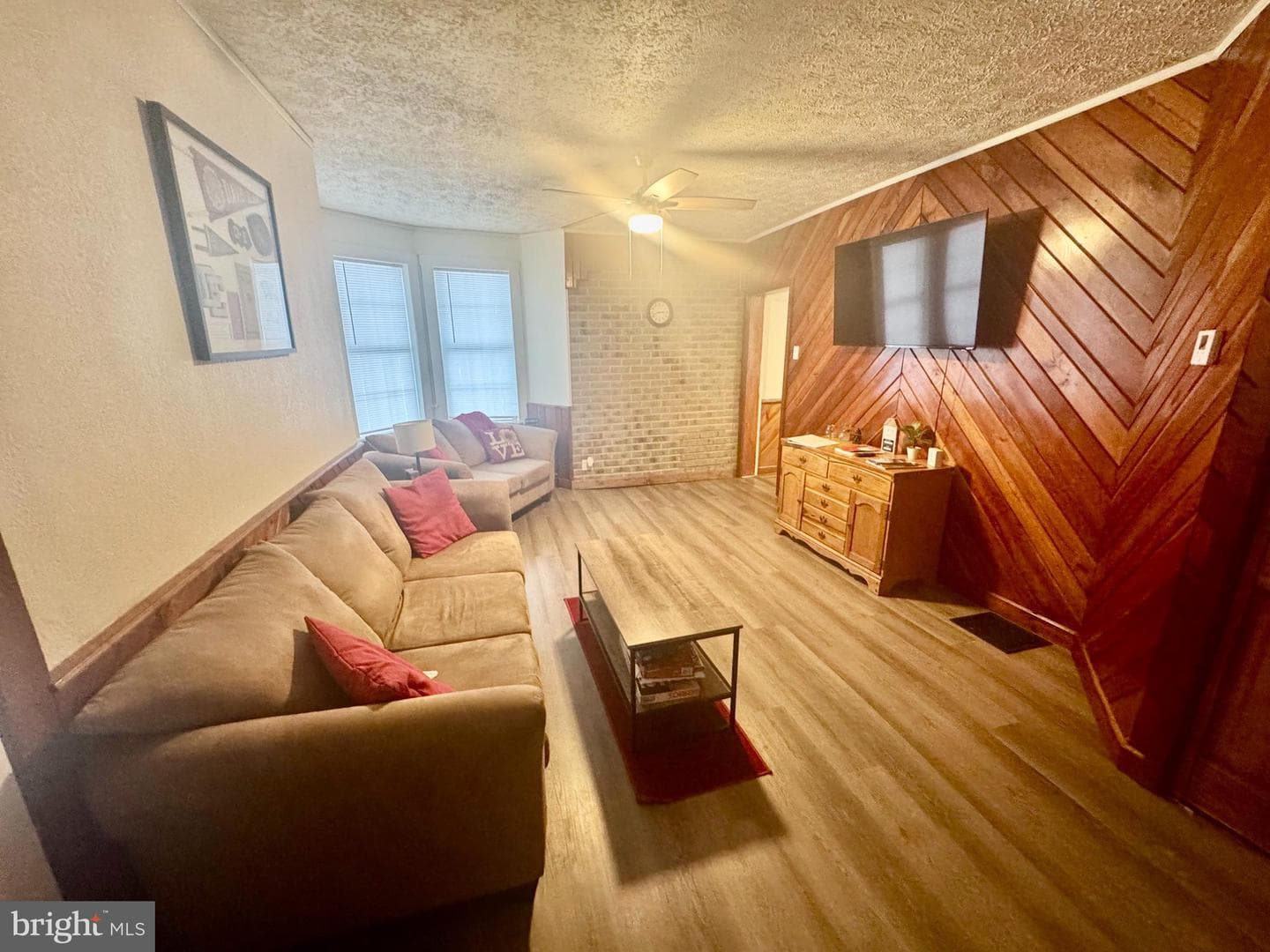 101 Patricia Avenue photo 27