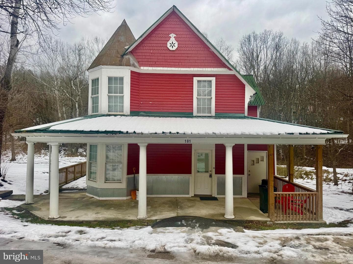 101 Patricia Avenue photo 32