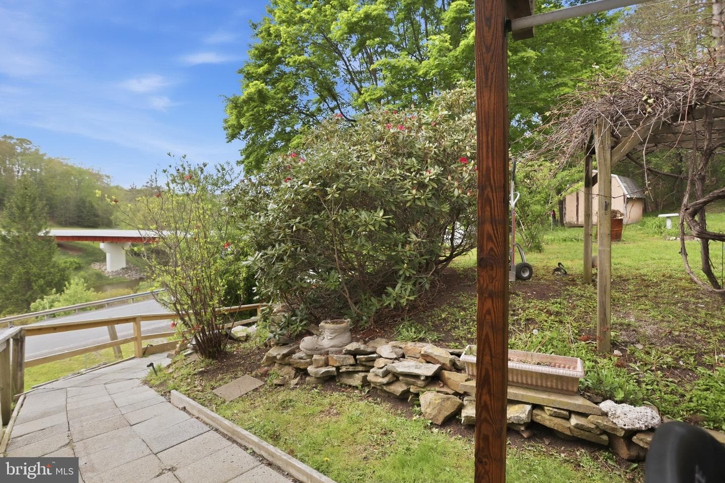 378 Spruce Street, Thomas