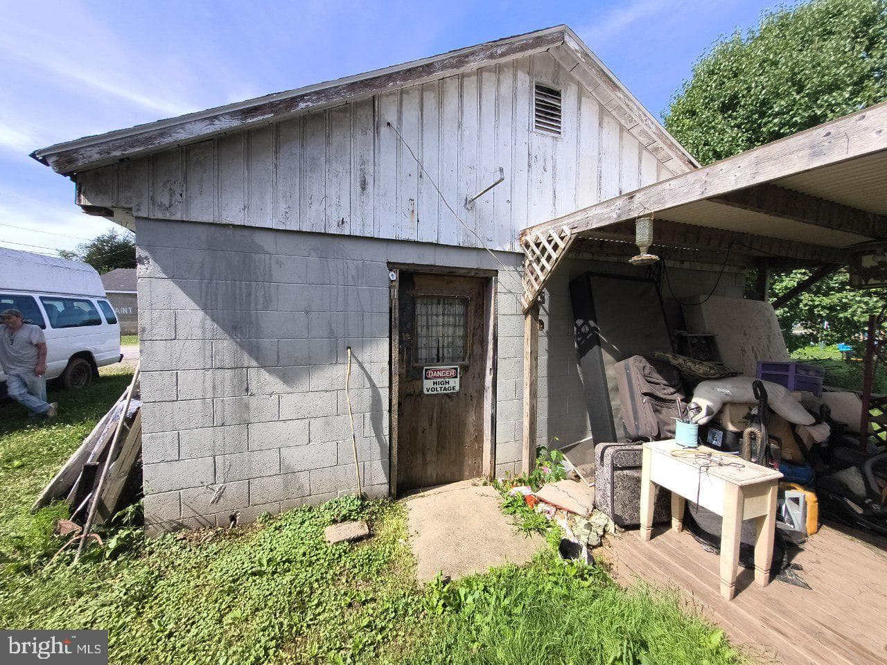 216 Juliana St photo 13