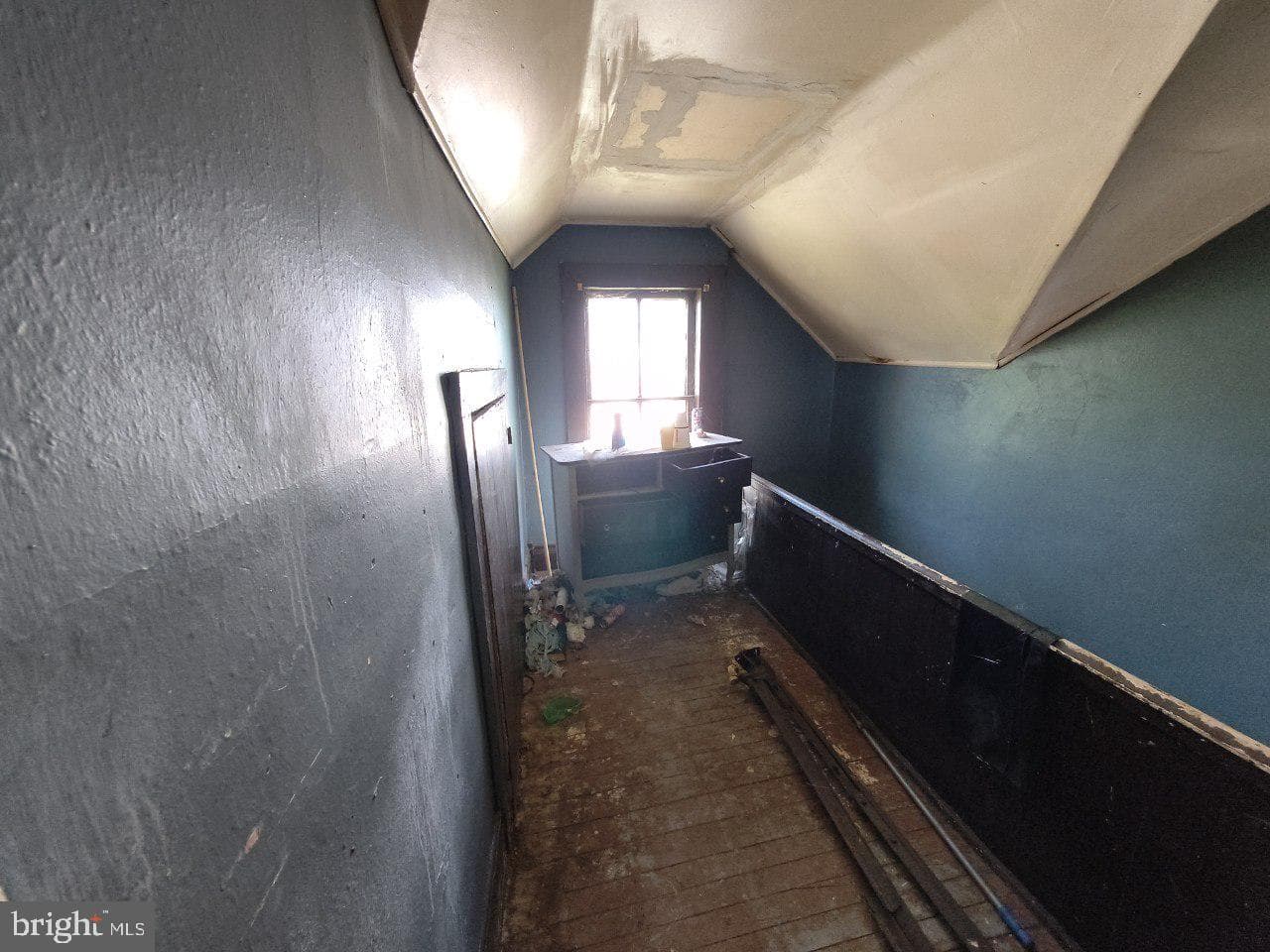 216 Juliana St photo 16