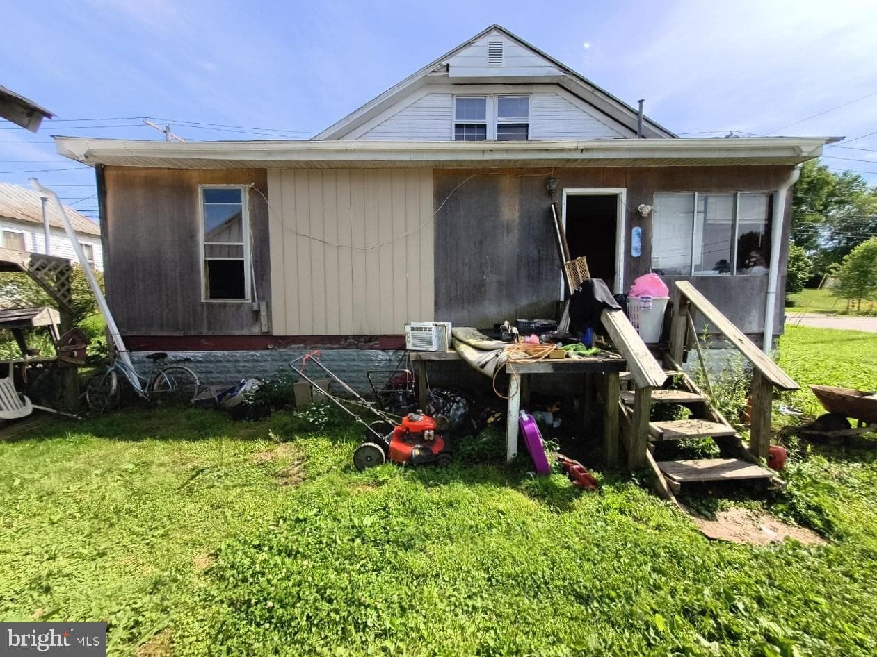 216 Juliana St photo 5