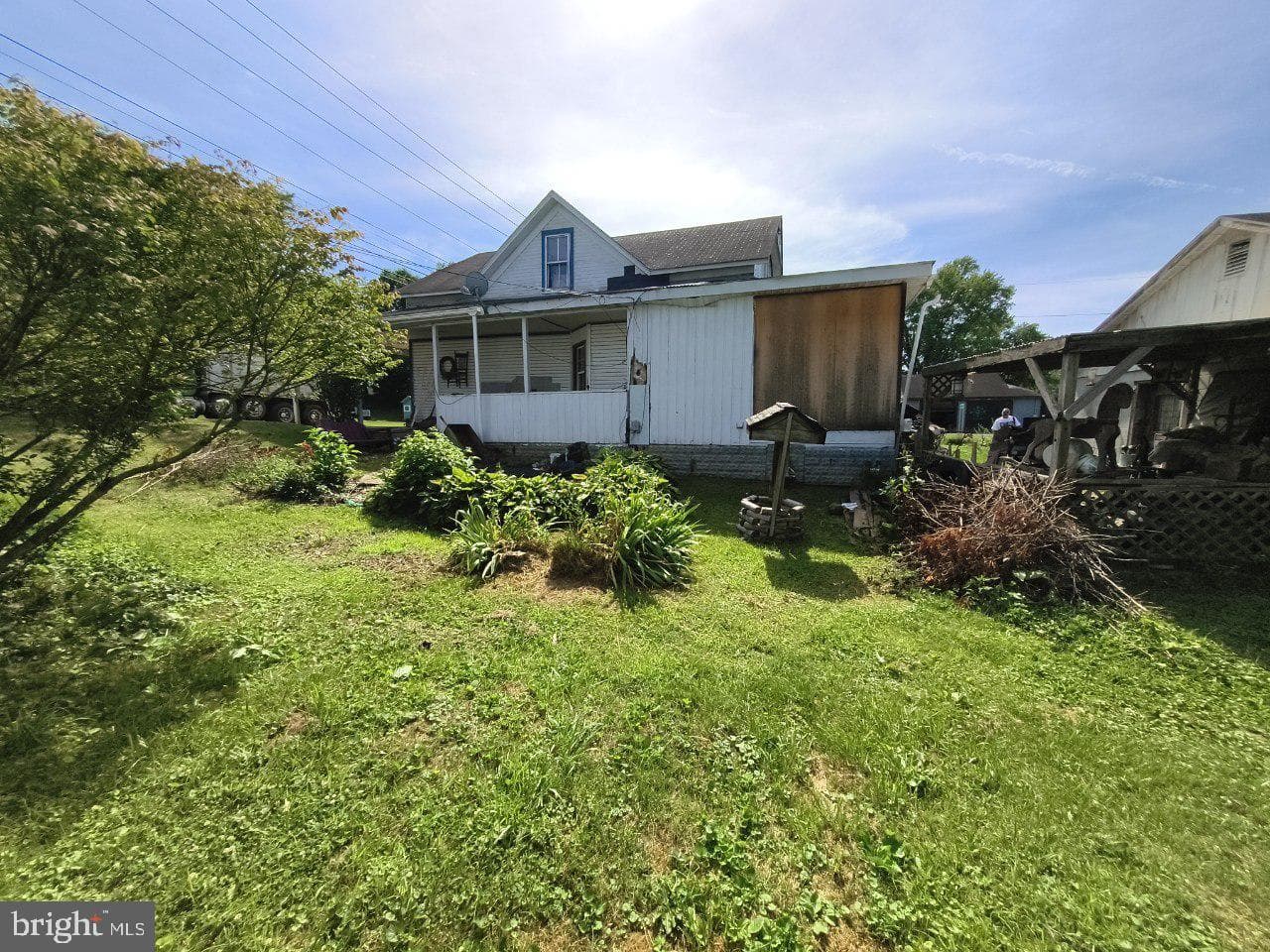 216 Juliana St photo 6