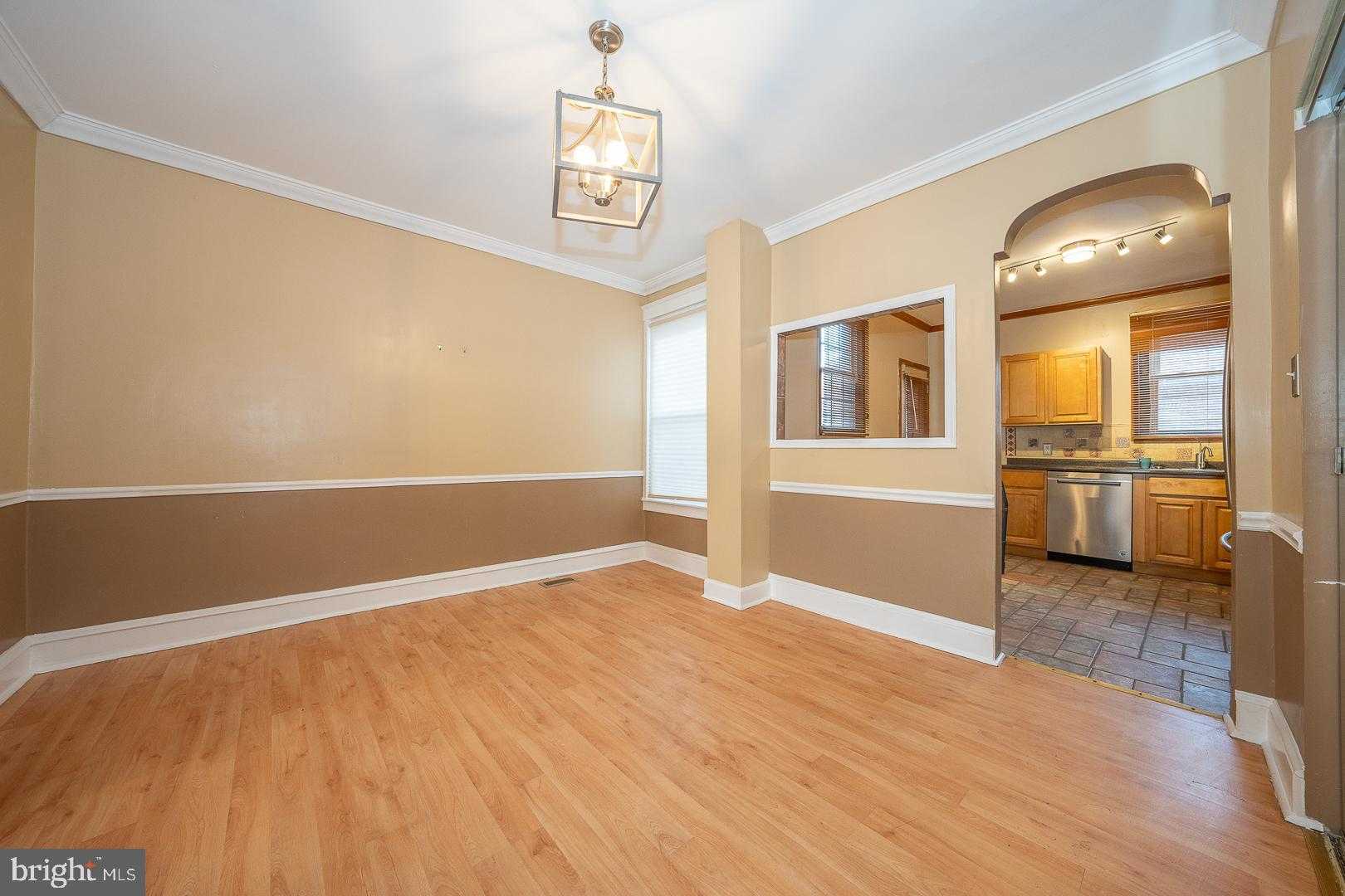2127 N 58th St photo 20