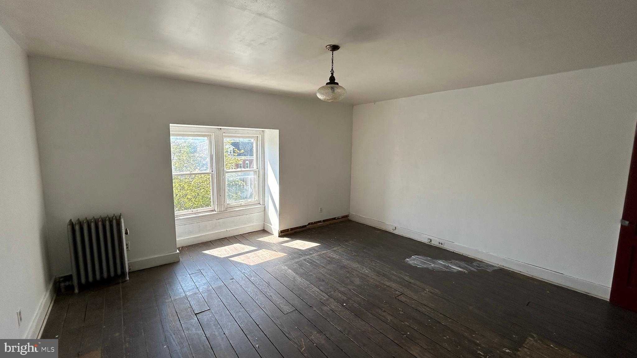 555 Madison Ave photo 28