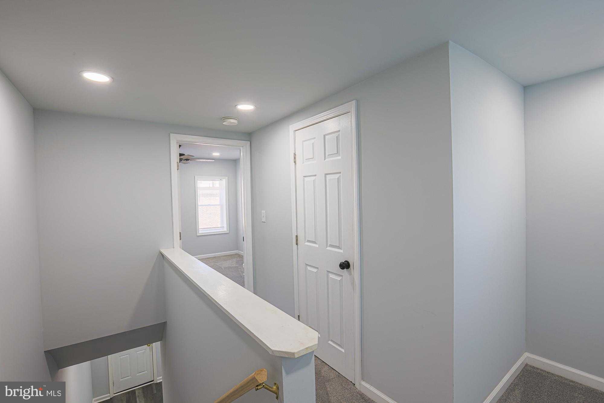 1318 N Spring St photo 6