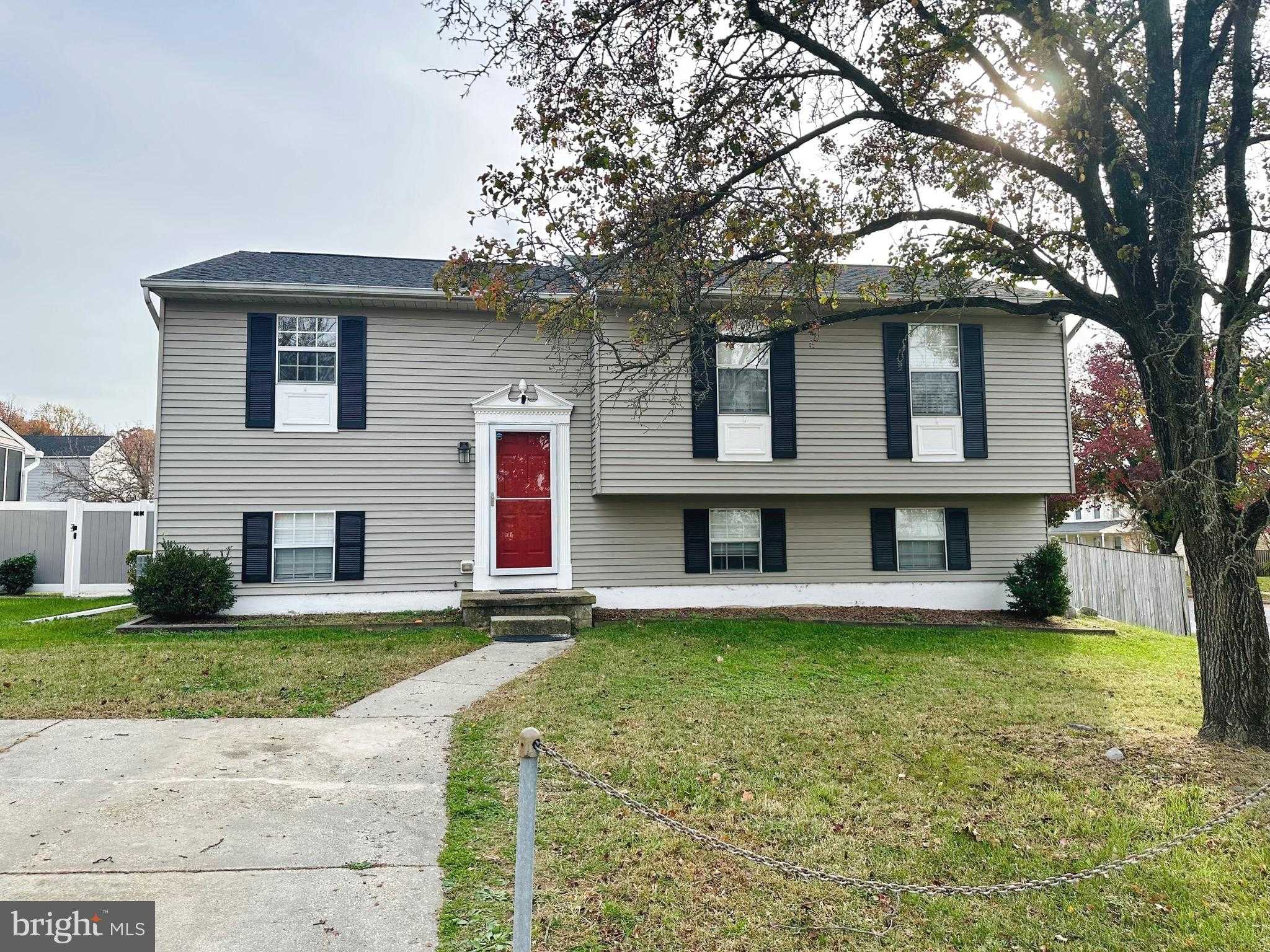 329 10th Ave