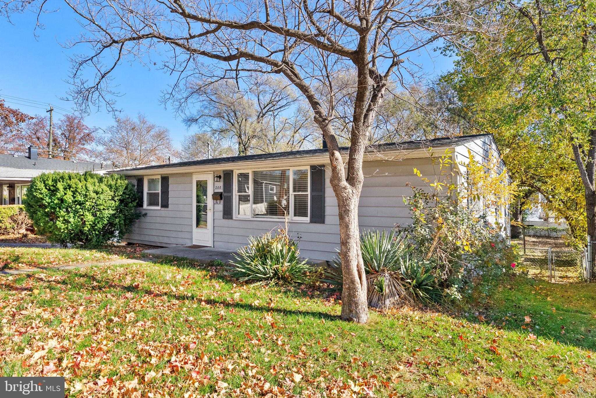 208 Shenandoah Ave photo 2