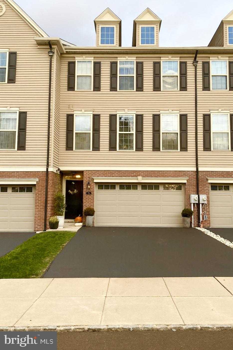 70 Platt Pl